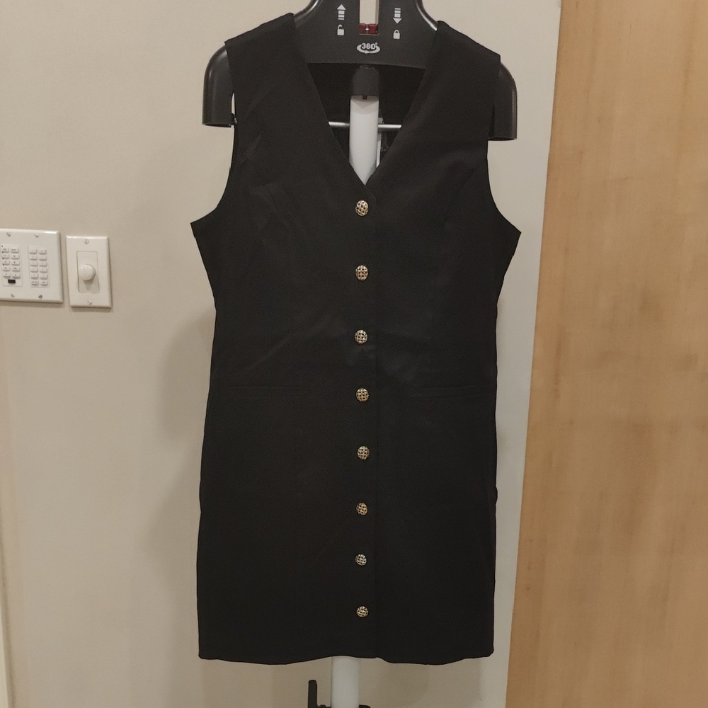 Suzy Shier Black V-Neck Buttoned Sheath Dress